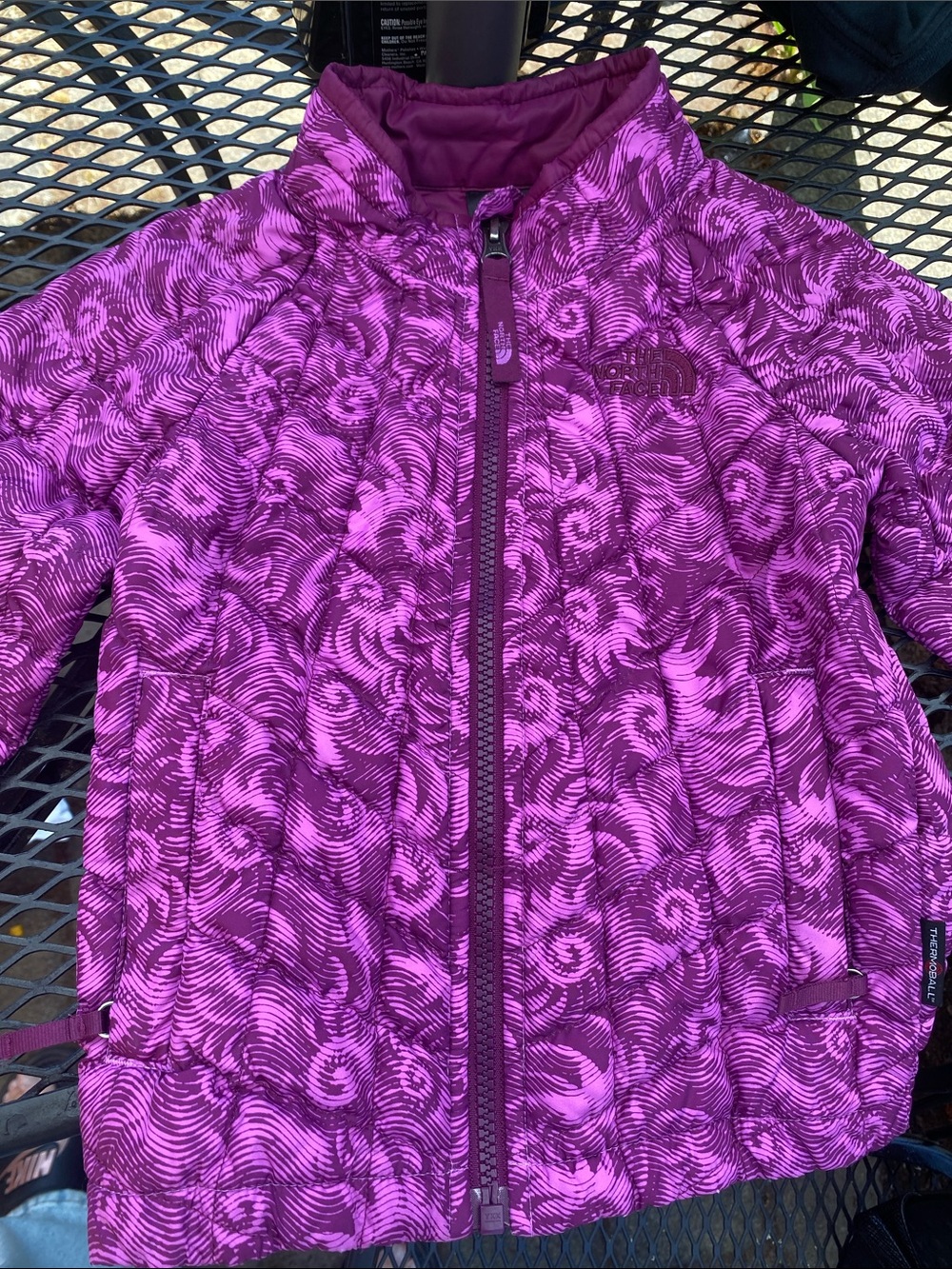 Preowned The North Face Kids' PurpleSwirl Puffer Jacket 3 T excellent
